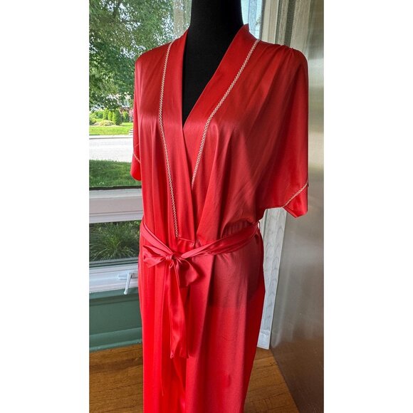 Vintage 80s house dress, strawberry red, white embroidered details, nylon robe - Picture 2 of 10